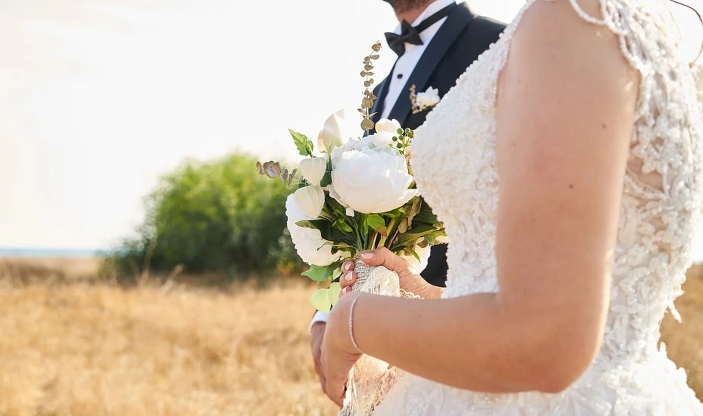 Trouver la lingerie qui complète la robe de mariage